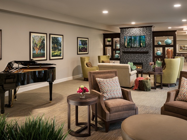 MorningStar Senior Living at Golden Ridge